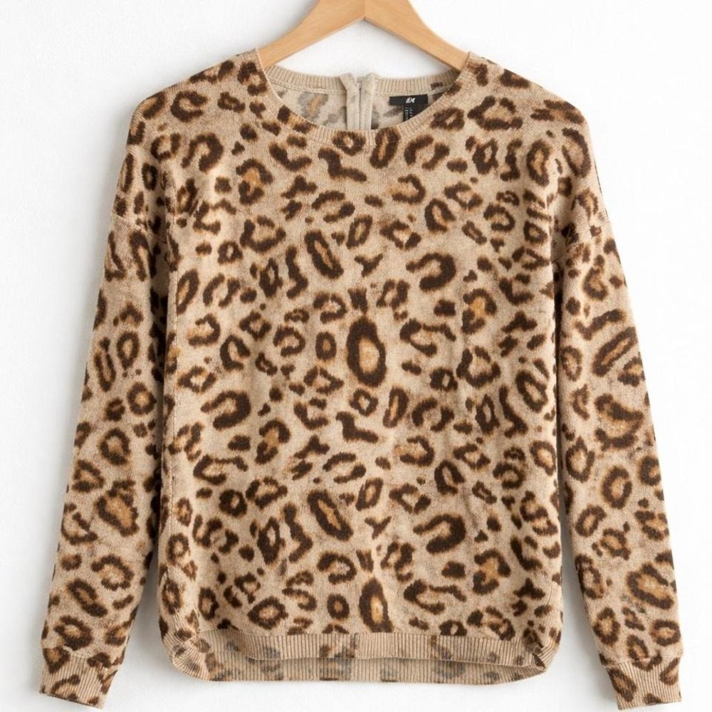 H&M Leopard Print Sweater Women's Small Crewneck Animal Print Knit Top S - Picture 2 of 7